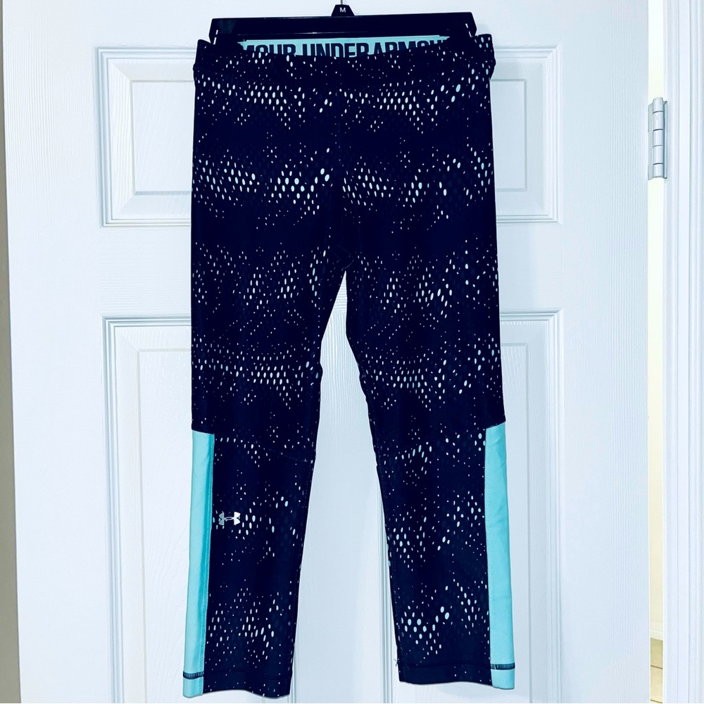 Under Armour - Size M - Workout Leggings - Shades of Blue